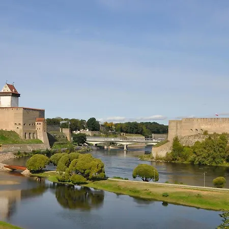 Down Town 公寓 纳尔瓦